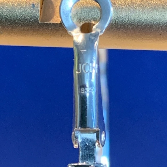 Sterling Silver Hoops with comfort closeure 1-1/2” diameter - Picture 4 of 10